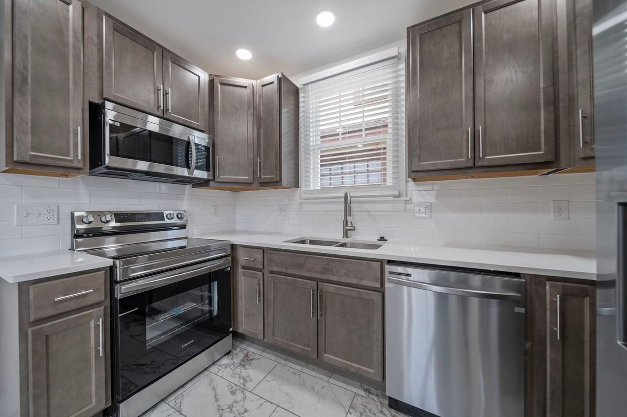 1198 Wilson Ave - Photo 6 of 16