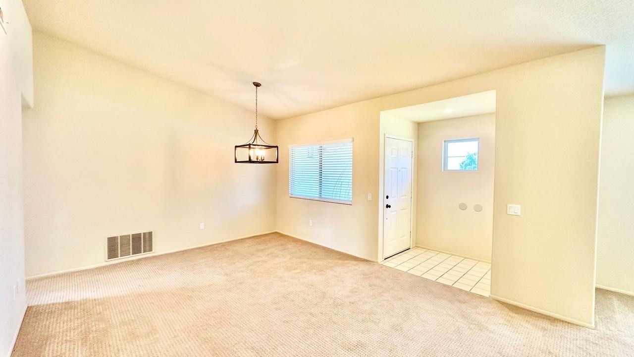 730 Morro Rd - Photo 3 of 39