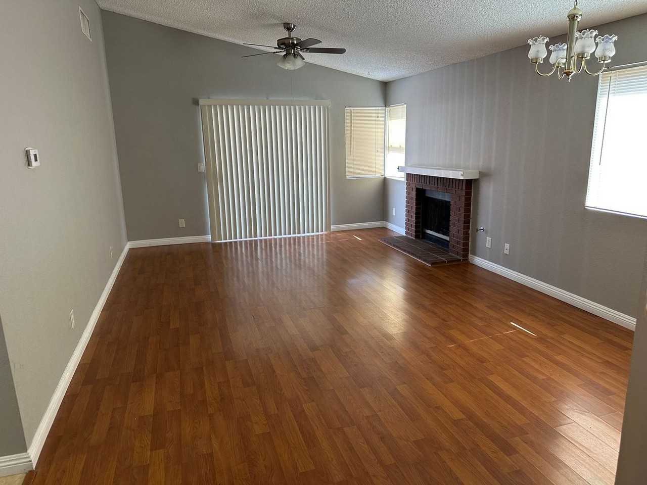 7767 Barbican Ct - Photo 3 of 19