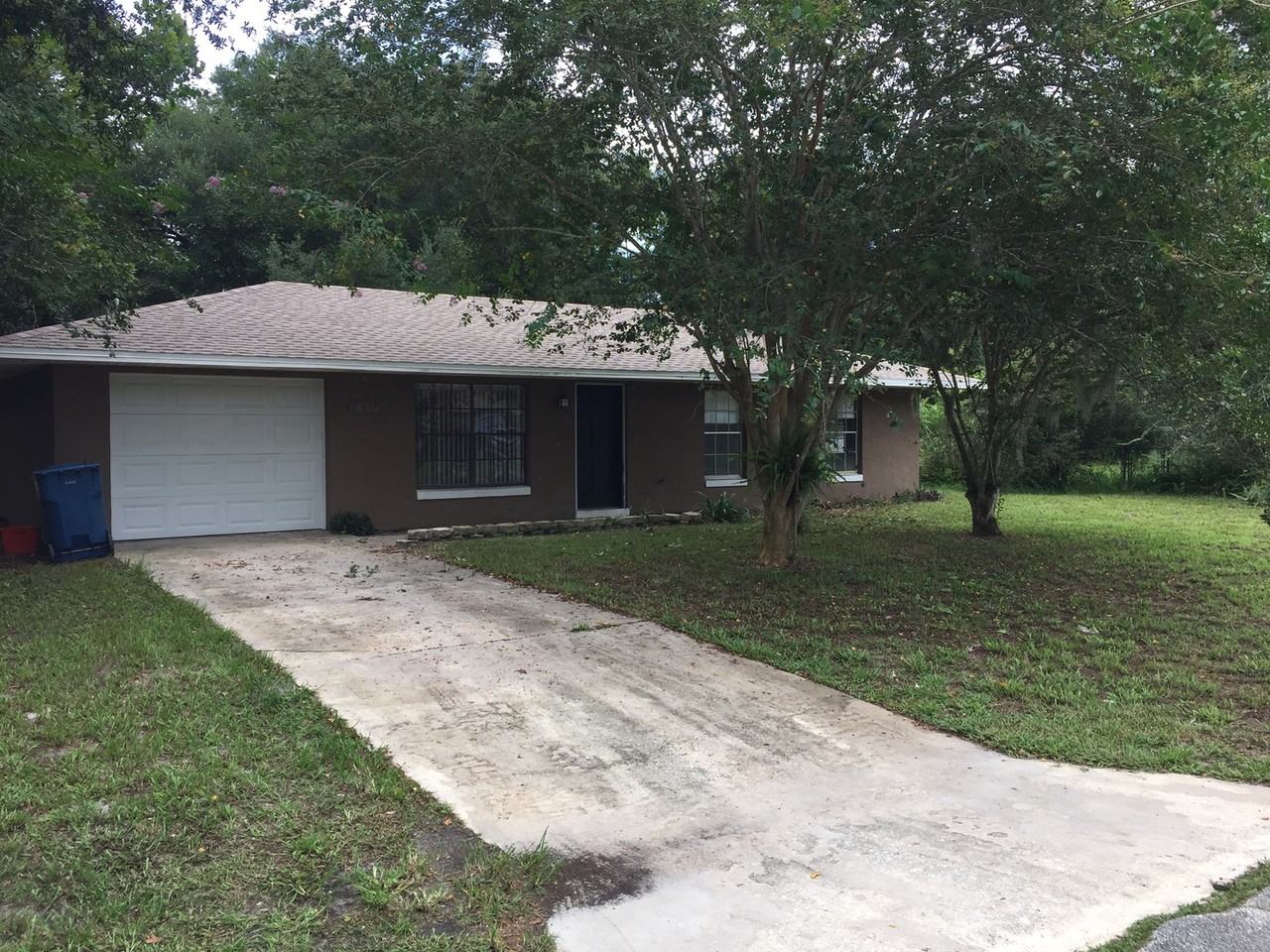 2369 Milton Ln - Photo 2 of 8