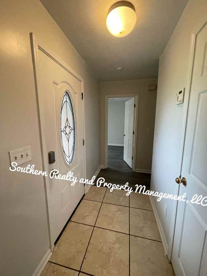 4084 Fitzpatrick Blvd - Photo 5 of 19