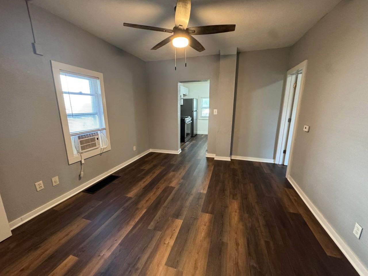 1637 13th Ave - Photo 5 of 12