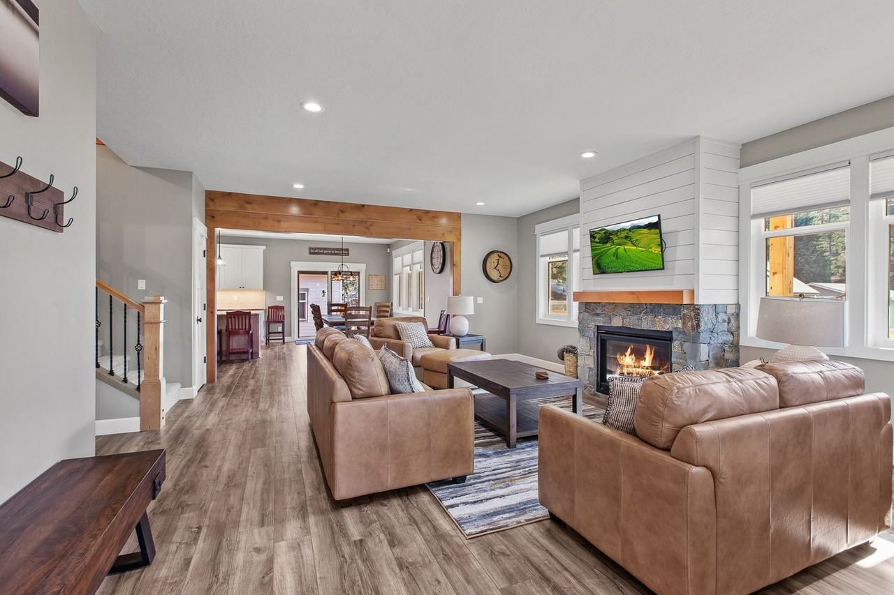 328 S 16th St - Photo 5 of 26