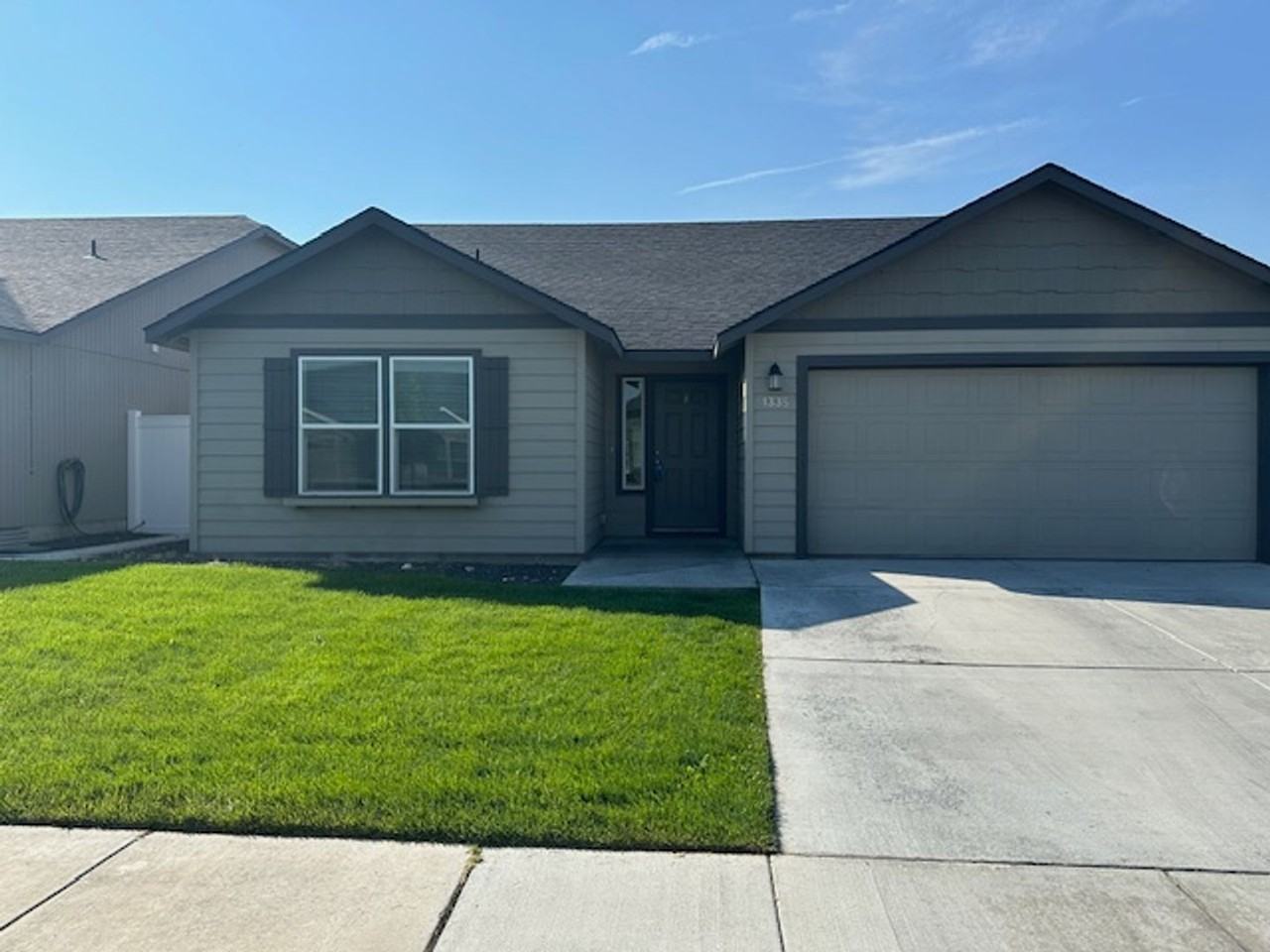 1335 E Brecken Dr