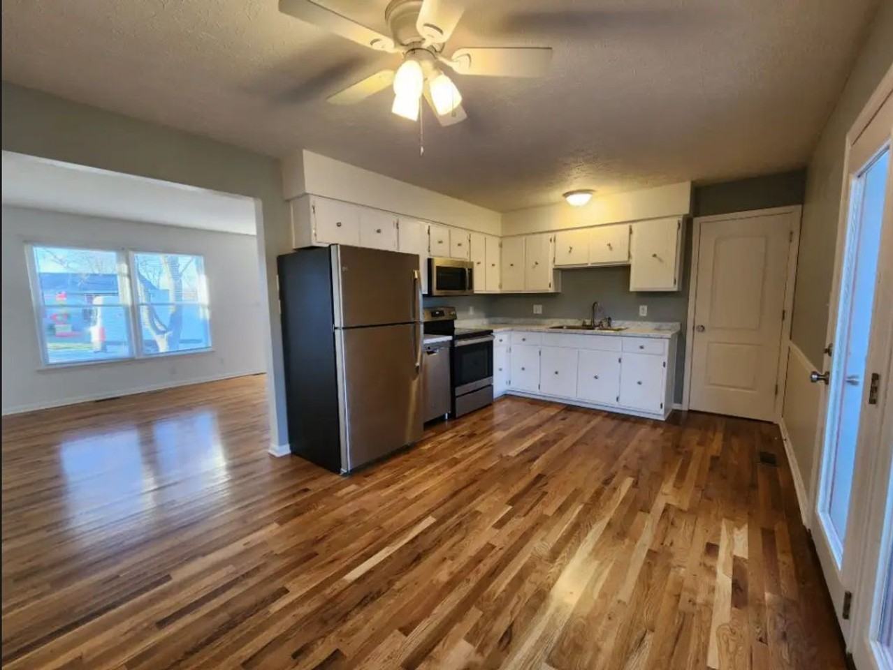 1605 Betances Ct - Photo 3 of 25