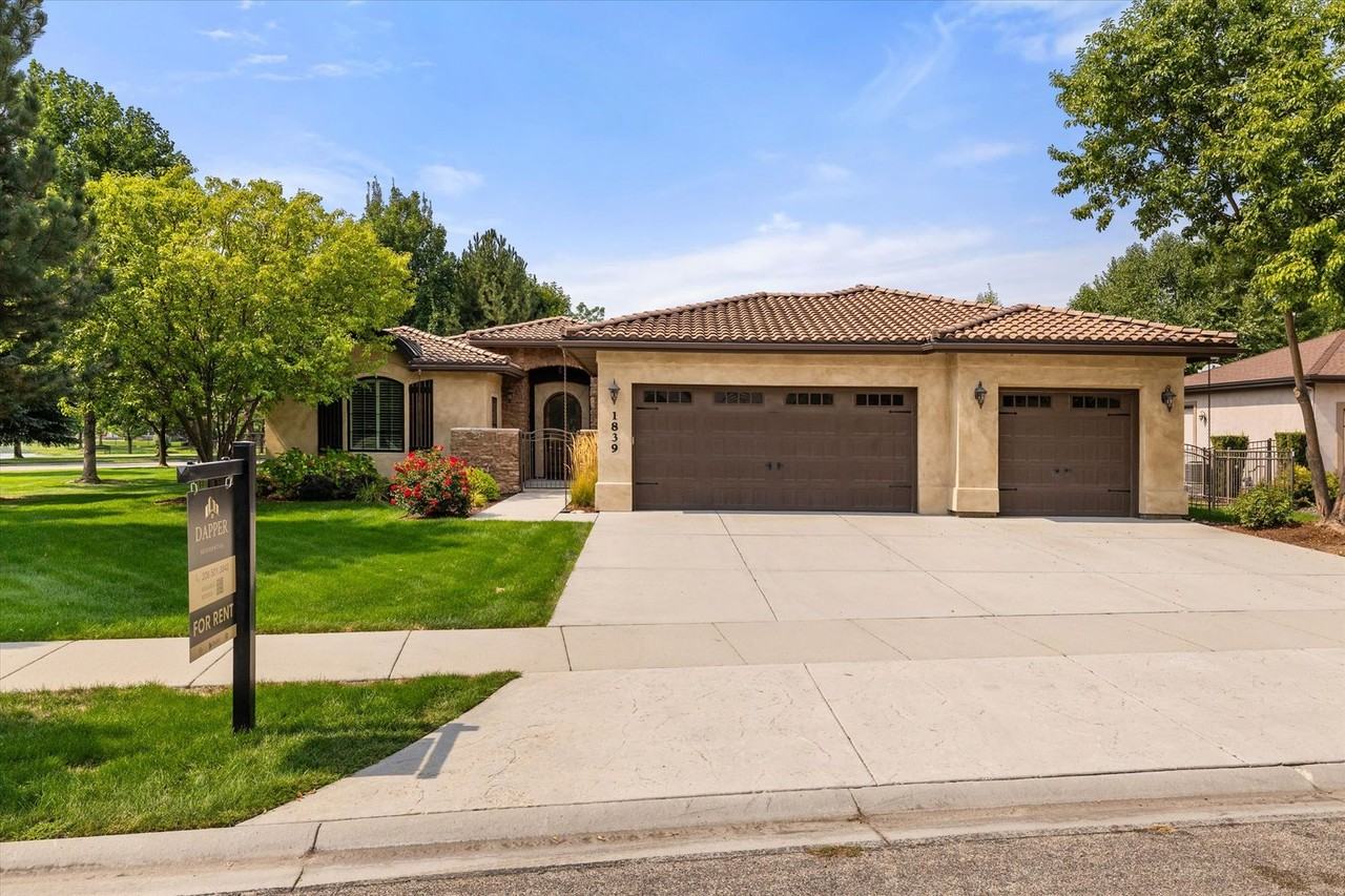 1839 N Livorno Way - Photo 2 of 36