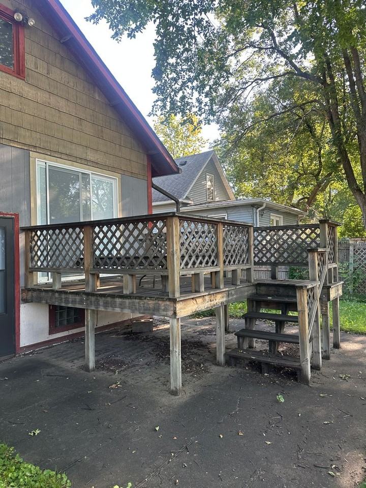 1514 4th Ave N - Photo 2 of 9