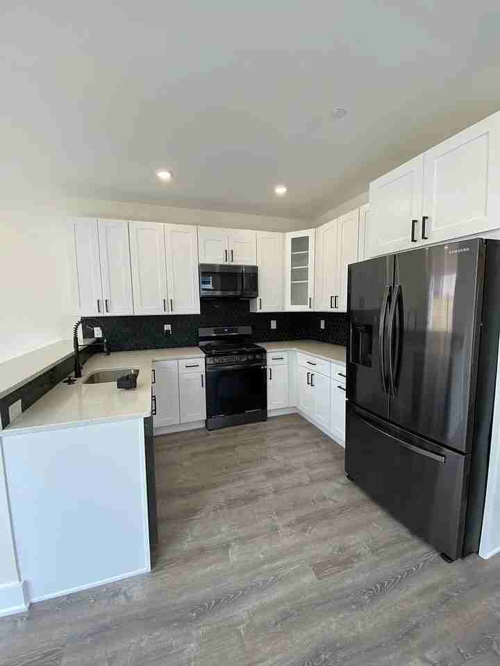 821 Diamond St #1 - Photo 5 of 12