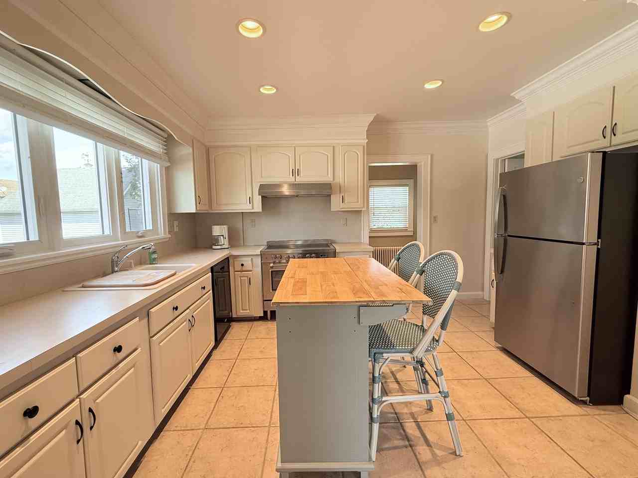 34 Harold St #34 - Photo 6 of 32