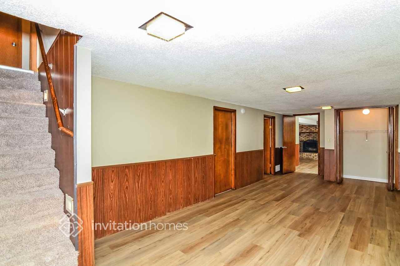 5900 Aquila Ave N - Photo 7 of 18