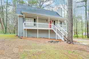 775 Hardy Cir - Photo 1 of 1