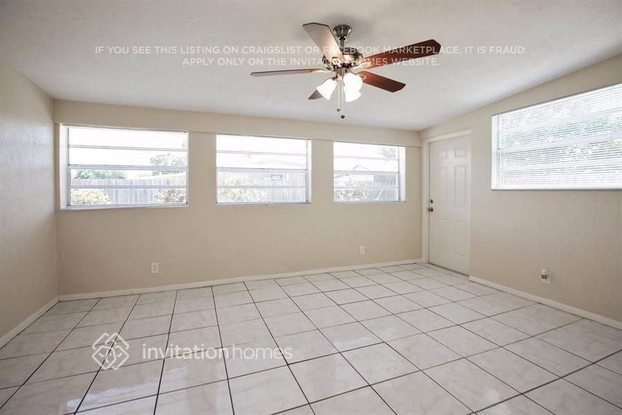 1531 Northwest 41st Court - Photo 4 of 17