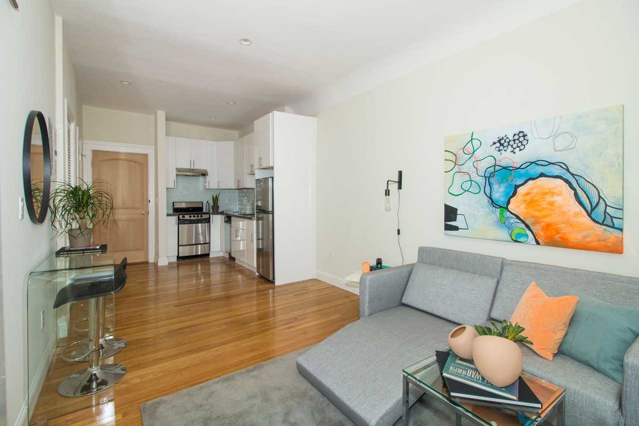 686 Post - Photo 4 of 25