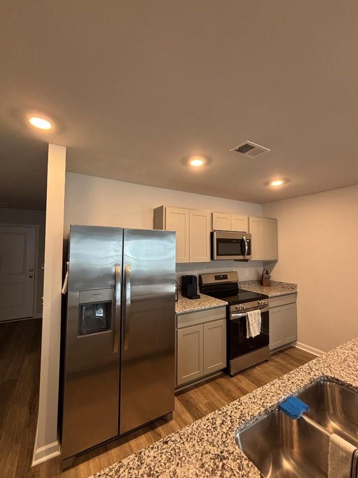 73 Cape Point Dr - Photo 6 of 11