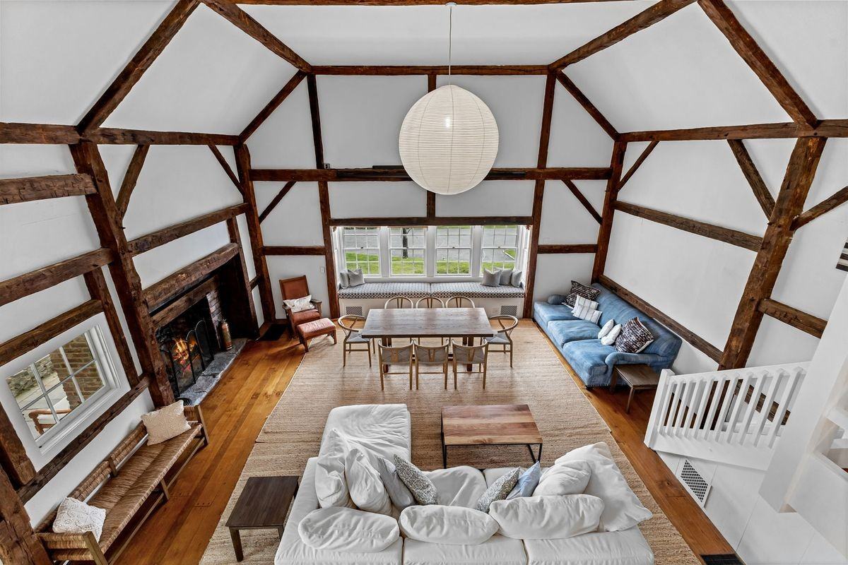 20 Old Post Rd - Photo 2 of 3