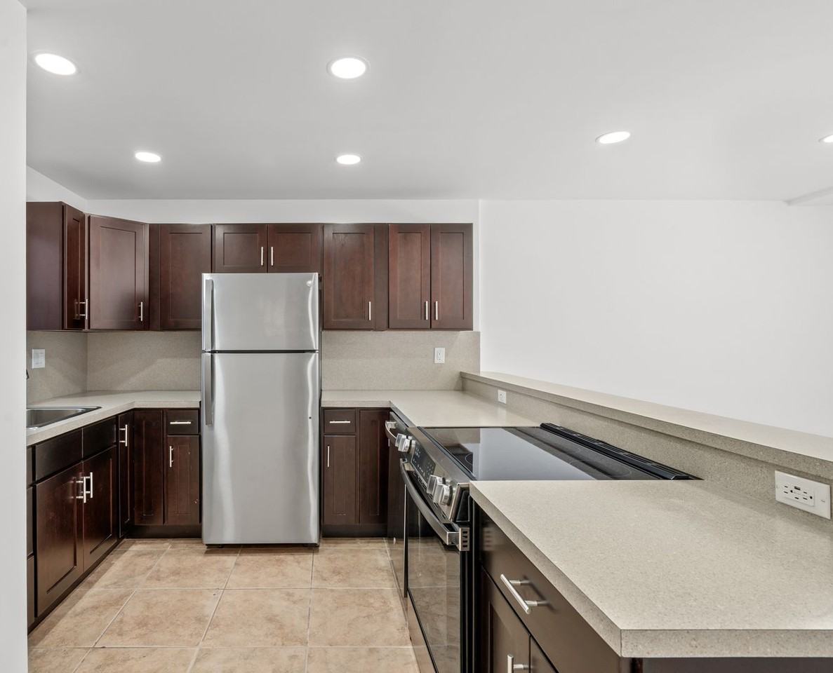 Camino House - Photo 3 of 10