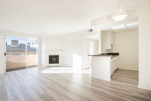 Manhattan Apts. - Photo 1 of 1
