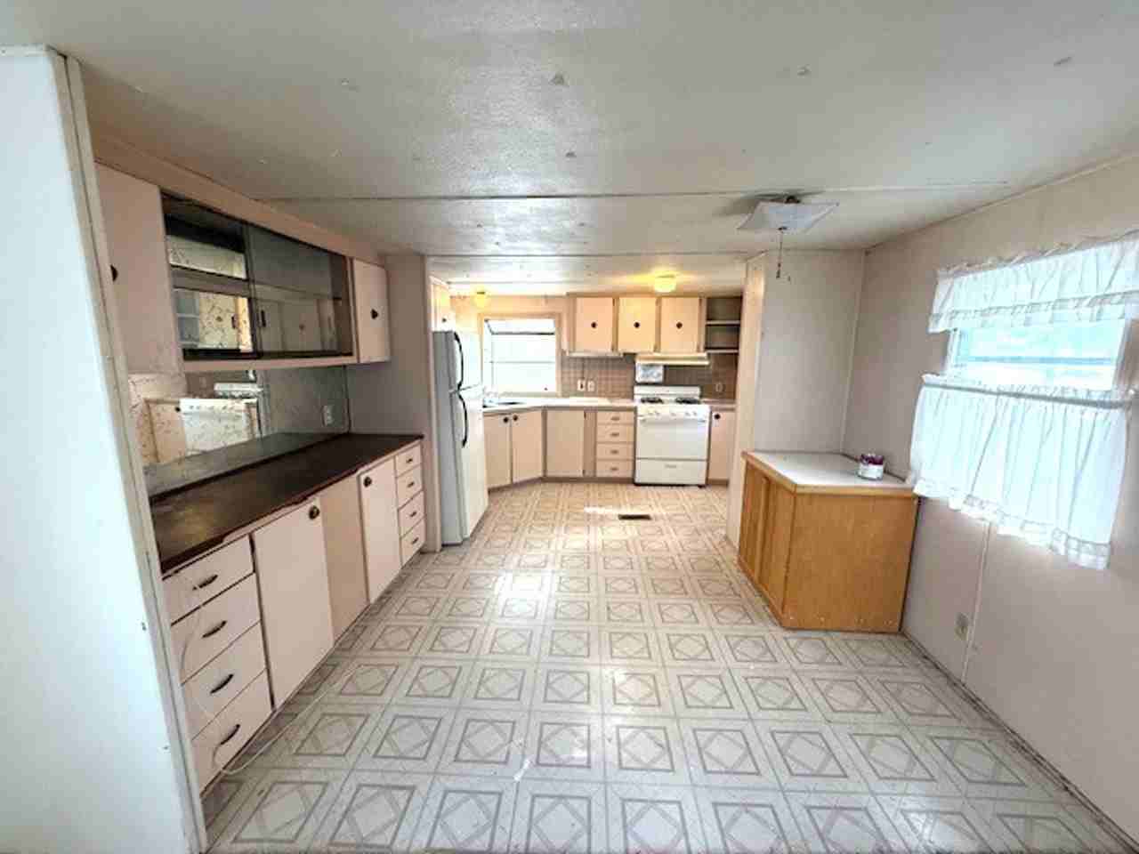 604 Bullion Rd - Photo 4 of 12