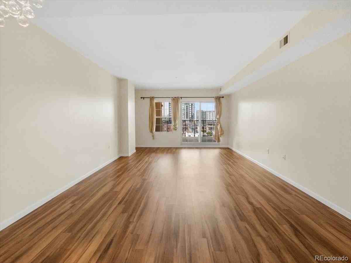 975 Lincoln Street #5E - Photo 2 of 28