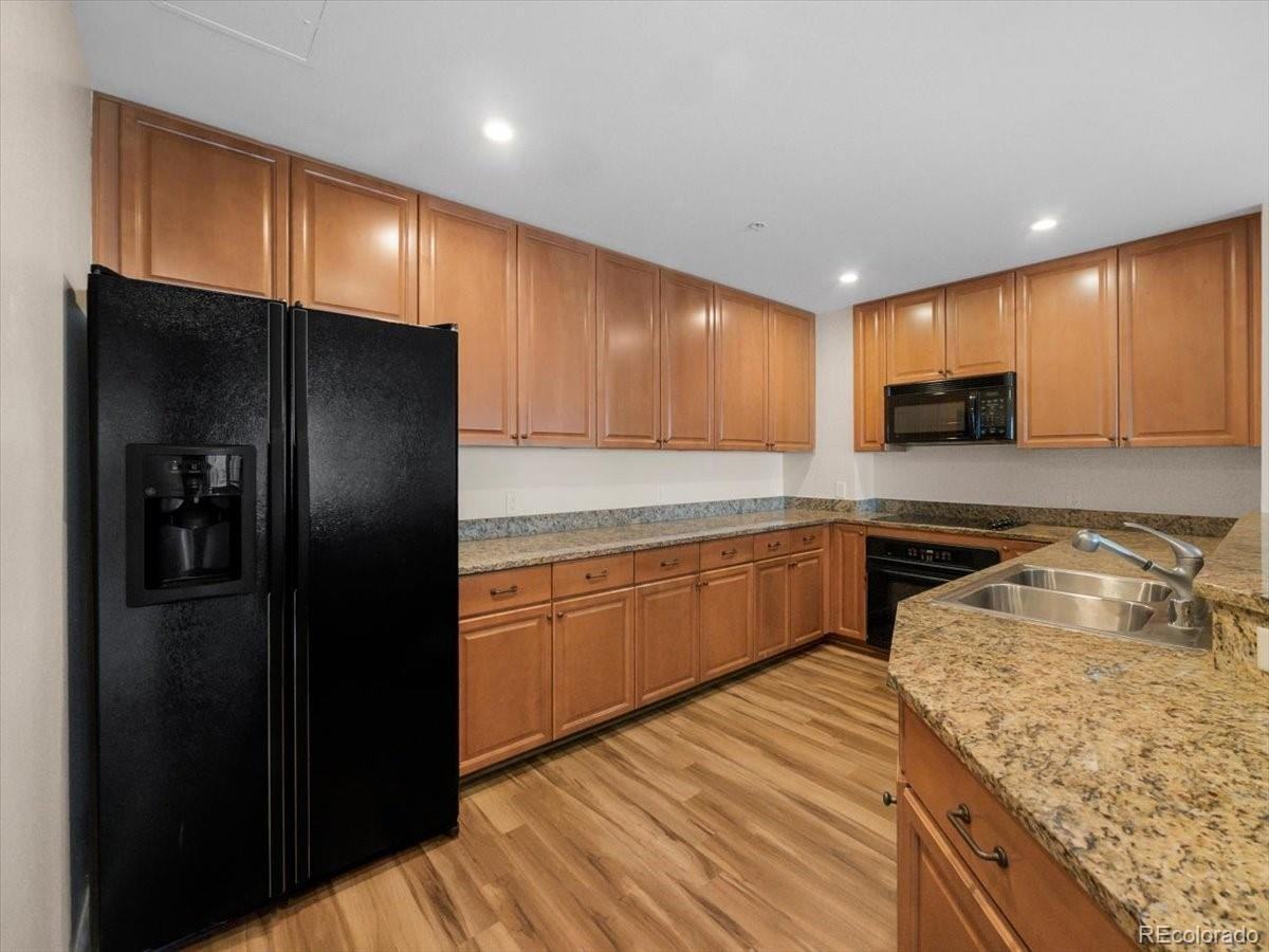 975 Lincoln Street #5E - Photo 6 of 28