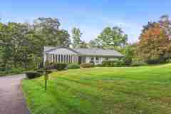 570 Bedford Rd - Photo 1 of 1