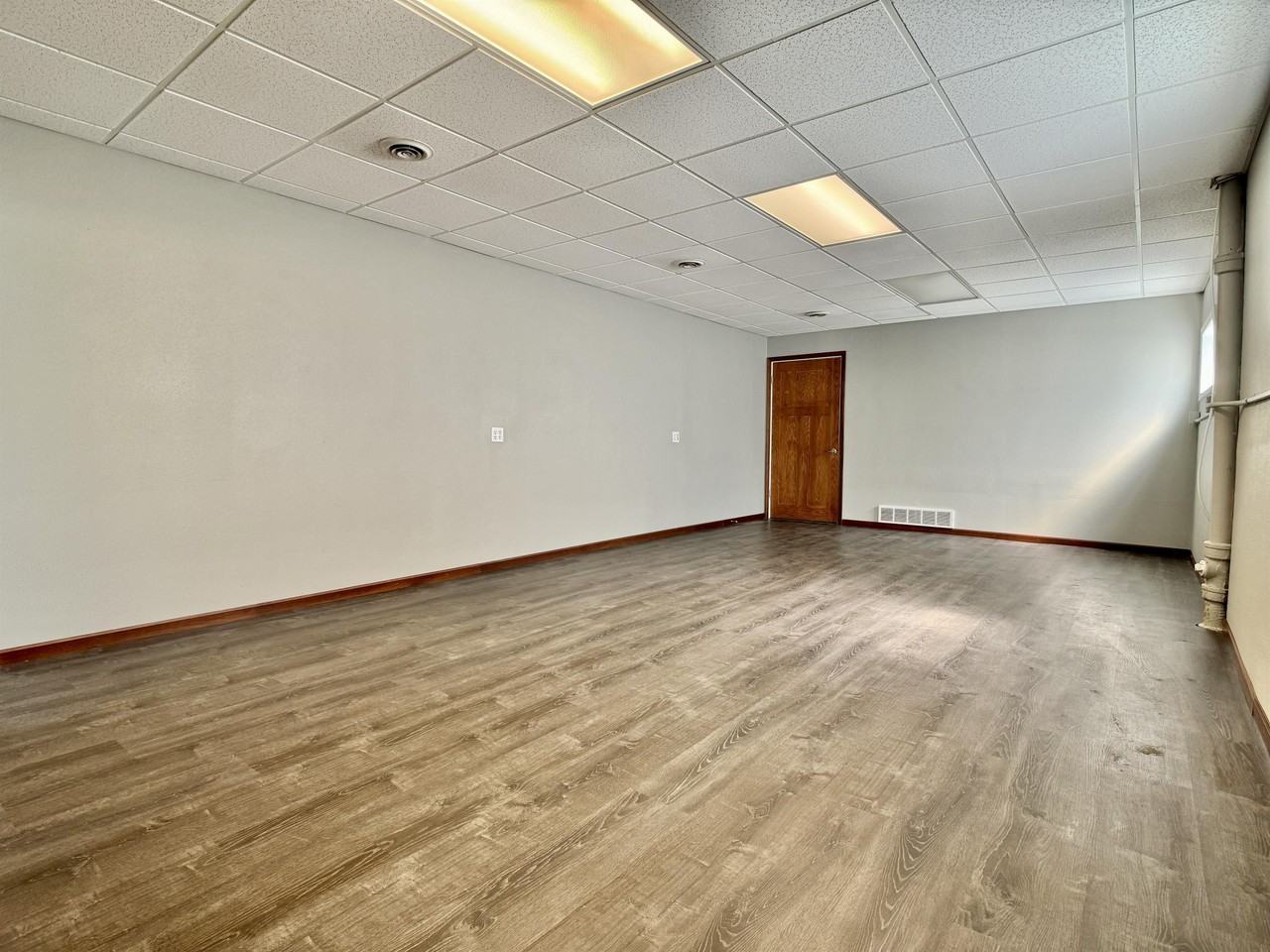 702 E Main St #101 - Photo 6 of 9