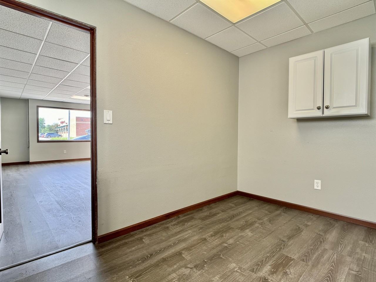 702 E Main St #101 - Photo 4 of 9