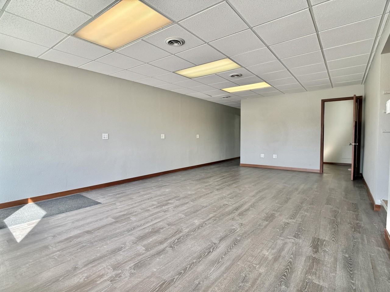 702 E Main St #101 - Photo 2 of 9