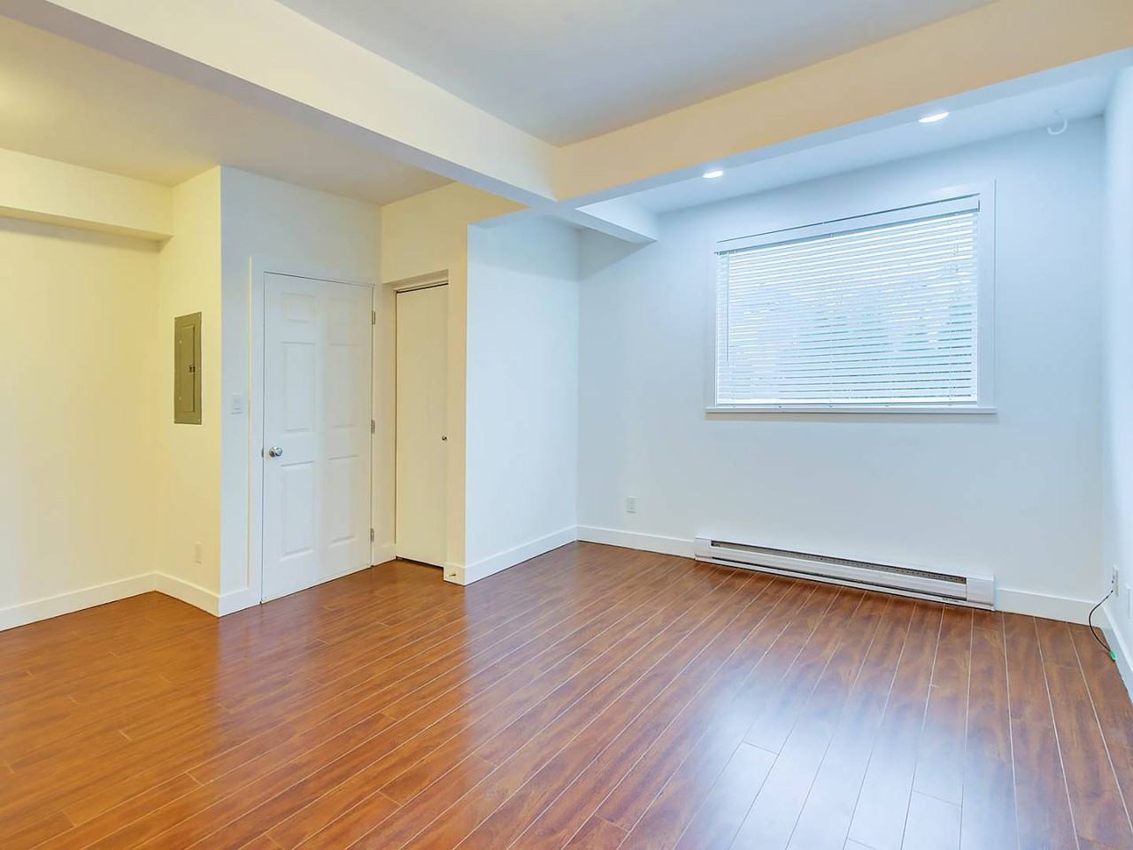 120 King Edward Ave E #GL - Photo 6 of 23