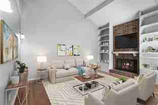 561 Nw Valleybrook Rd #1 - Photo 1 of 1