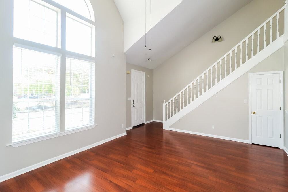 10436 Sunnybrook Cir - Photo 6 of 17