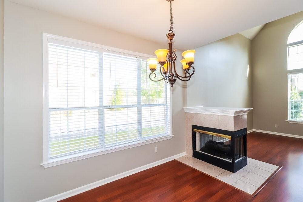 10436 Sunnybrook Cir - Photo 7 of 17