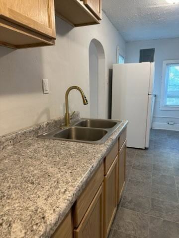 1212 S Brotherton St - Photo 5 of 12