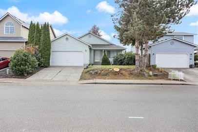 155 W 13th St - Photo 2 of 23