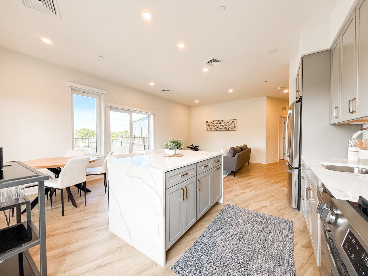 17 Argyle Street #2 - Photo 3 of 16