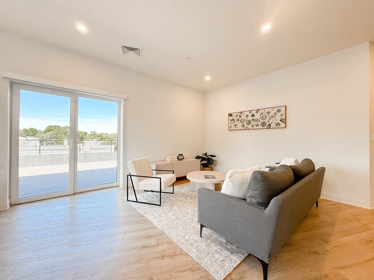 17 Argyle Street #2 - Photo 4 of 16