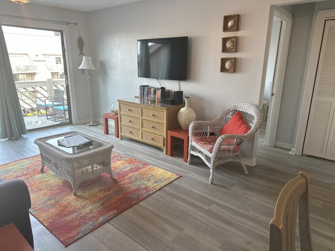 9621 Shore Dr #B312 - Photo 3 of 10