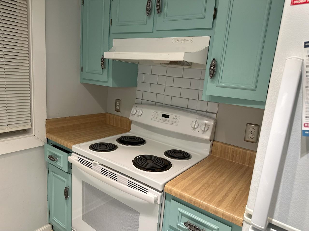 9621 Shore Dr #B312 - Photo 5 of 10