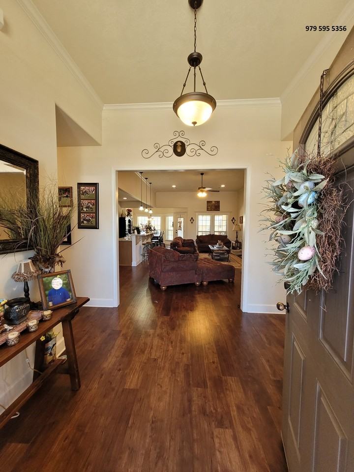 1204 Robinsville Ct #NA - Photo 2 of 38