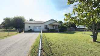 446 N Forest St - Photo 1 of 1