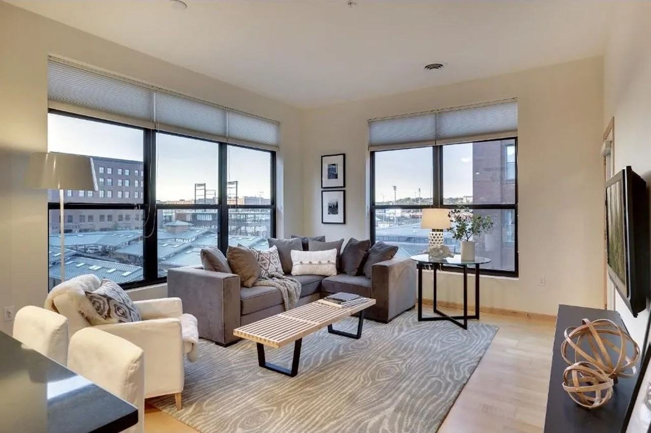 270 4th St E #402 - Photo 5 of 22