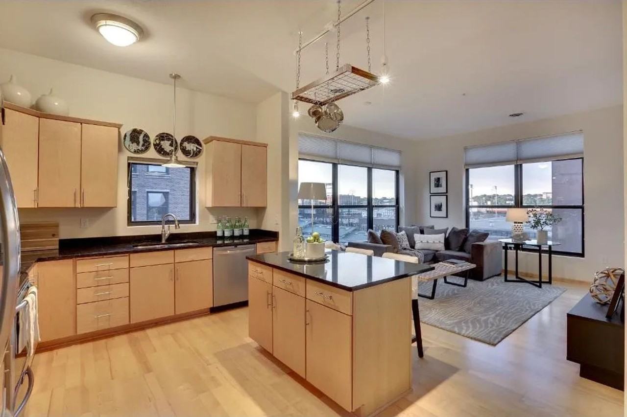 270 4th St E #402 - Photo 7 of 22