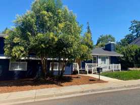 524 Walsh St - Photo 1 of 1