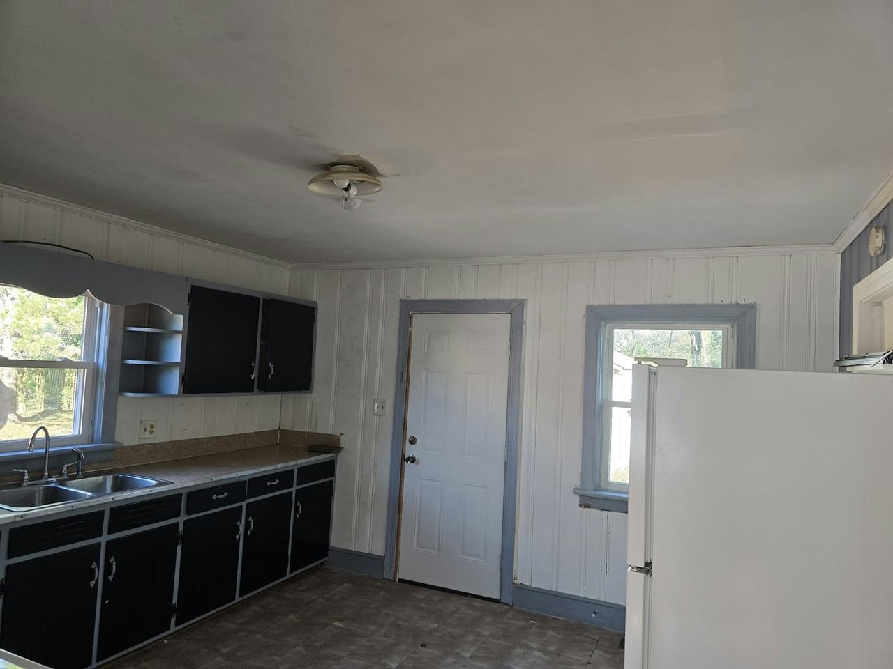 1409 Cypress Street - Photo 2 of 9