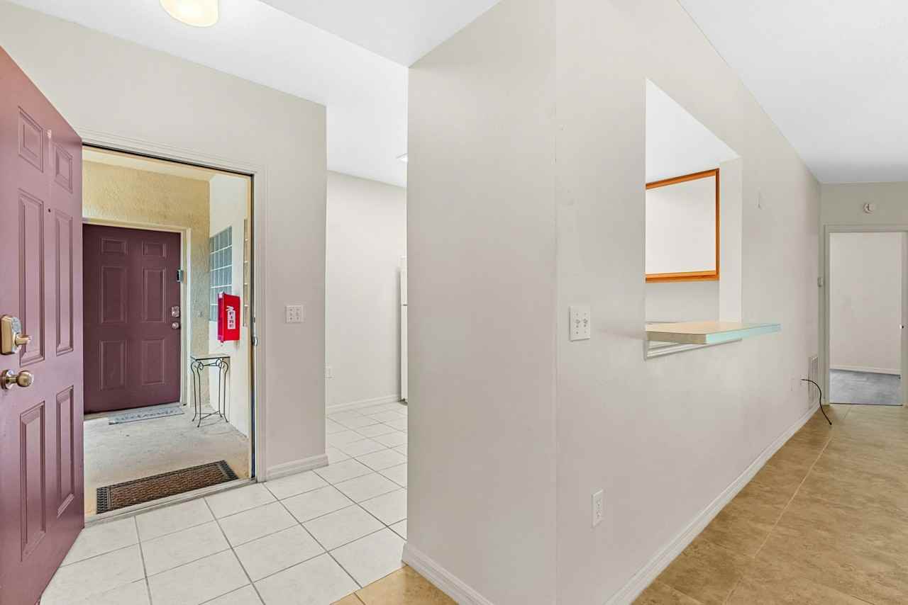 6433 Cypressdale Drive, Unit 102 - Photo 3 of 32