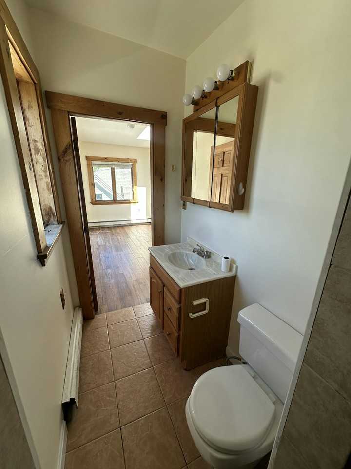 3 Sachem Street, Unit #3 - Photo 5 of 31