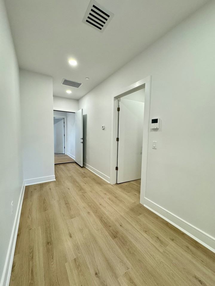 85 West High Street, Unit 3R - Photo 4 of 18