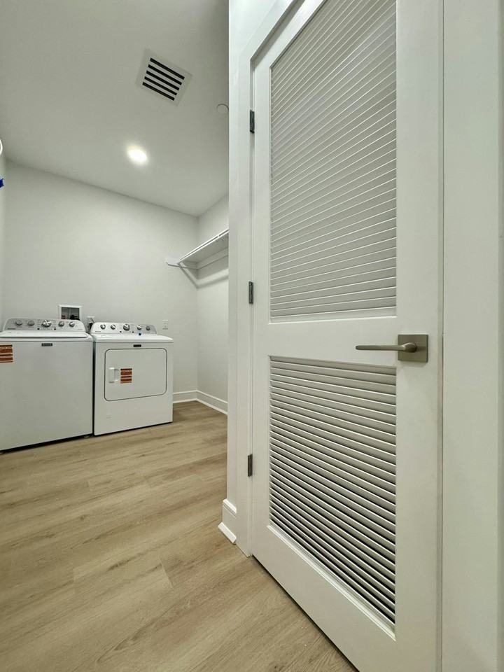 85 West High Street, Unit 3R - Photo 6 of 18