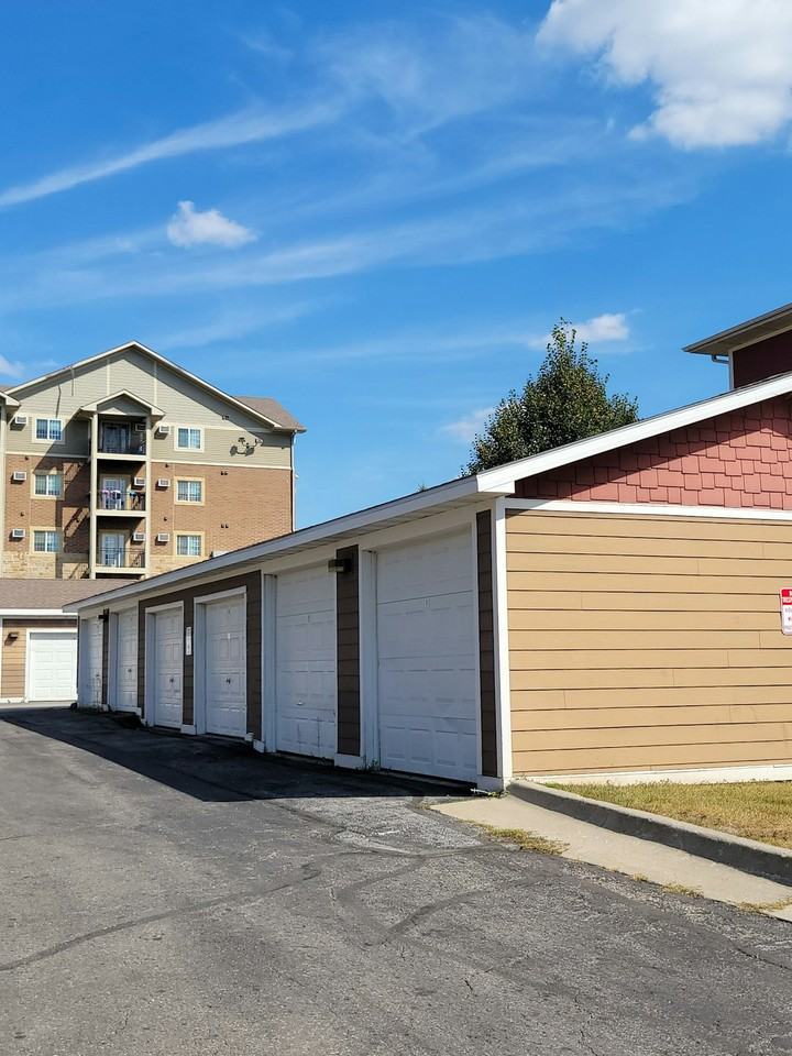 3600 Kennedy Drive, Unit A101 - Photo 5 of 11