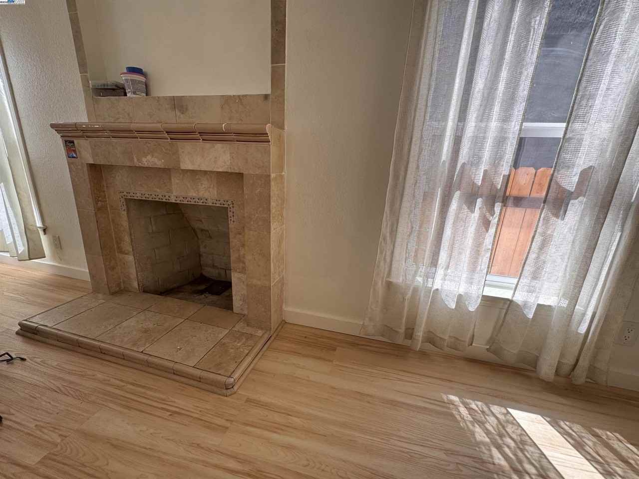 1527 77th Avenue - Photo 2 of 11